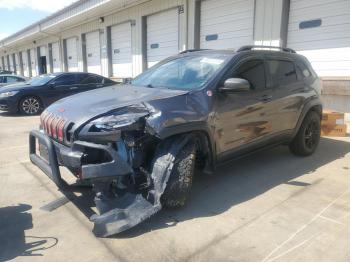  Salvage Jeep Cherokee