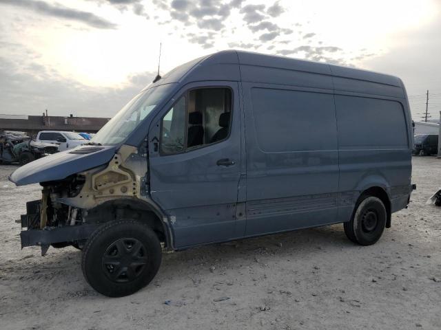  Salvage Mercedes-Benz Sprinter