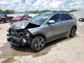  Salvage Kia Niro