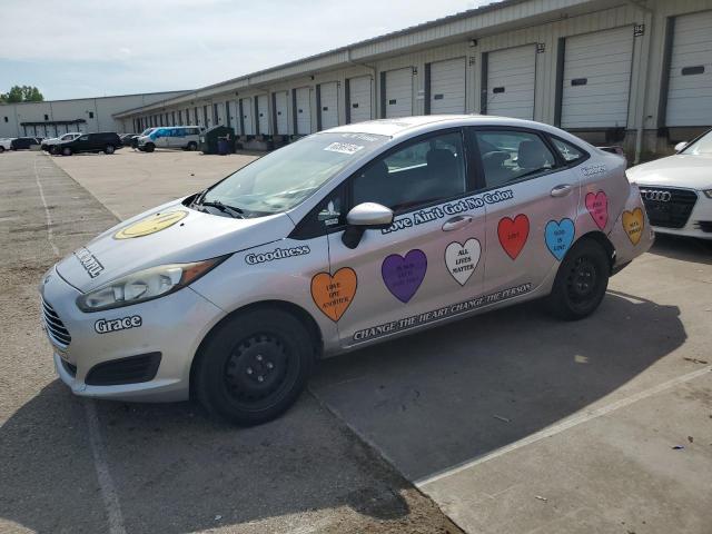  Salvage Ford Fiesta