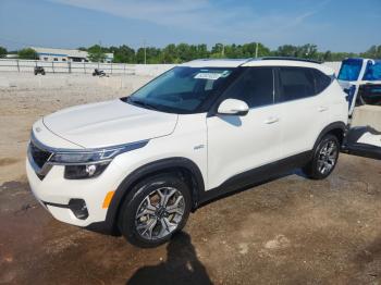  Salvage Kia Seltos