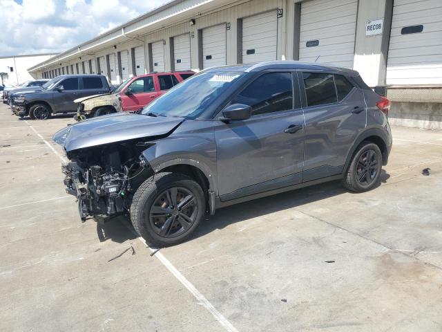  Salvage Nissan Kicks