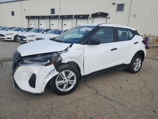  Salvage Nissan Kicks