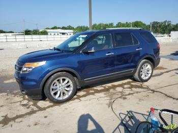  Salvage Ford Explorer