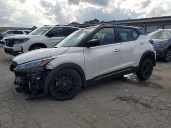  Salvage Nissan Kicks