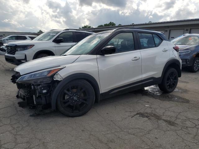  Salvage Nissan Kicks
