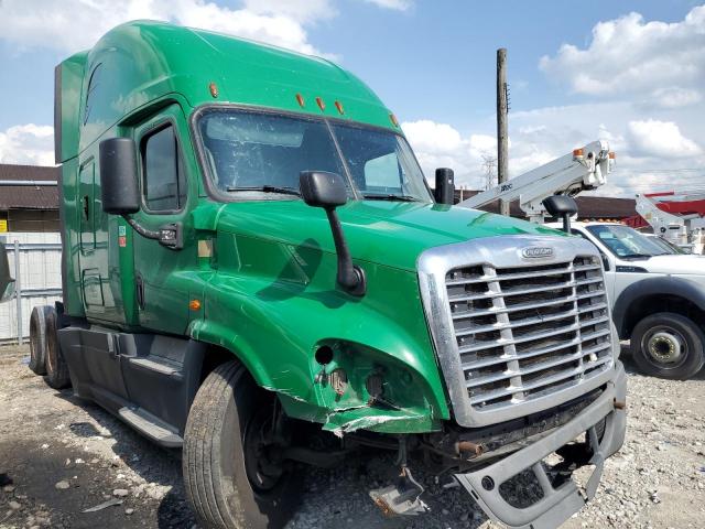  Salvage Freightliner Cascadia 1