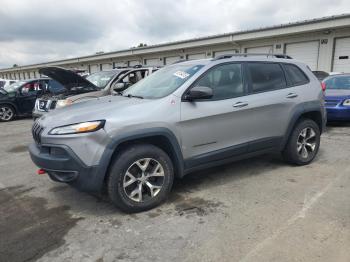  Salvage Jeep Cherokee