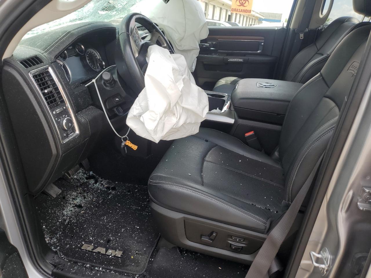 Ram 1500 Laramie Image 3