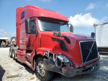  Salvage Volvo Vn
