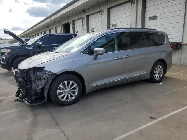  Salvage Chrysler Pacifica