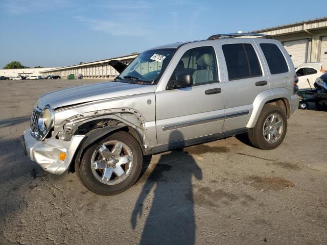  Salvage Jeep Liberty