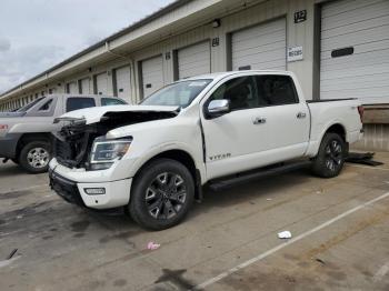  Salvage Nissan Titan