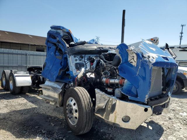  Salvage Freightliner Cascadia 1
