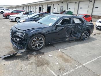  Salvage Chrysler 300