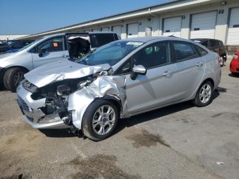  Salvage Ford Fiesta
