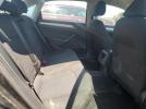 Volkswagen Passat S Image 8