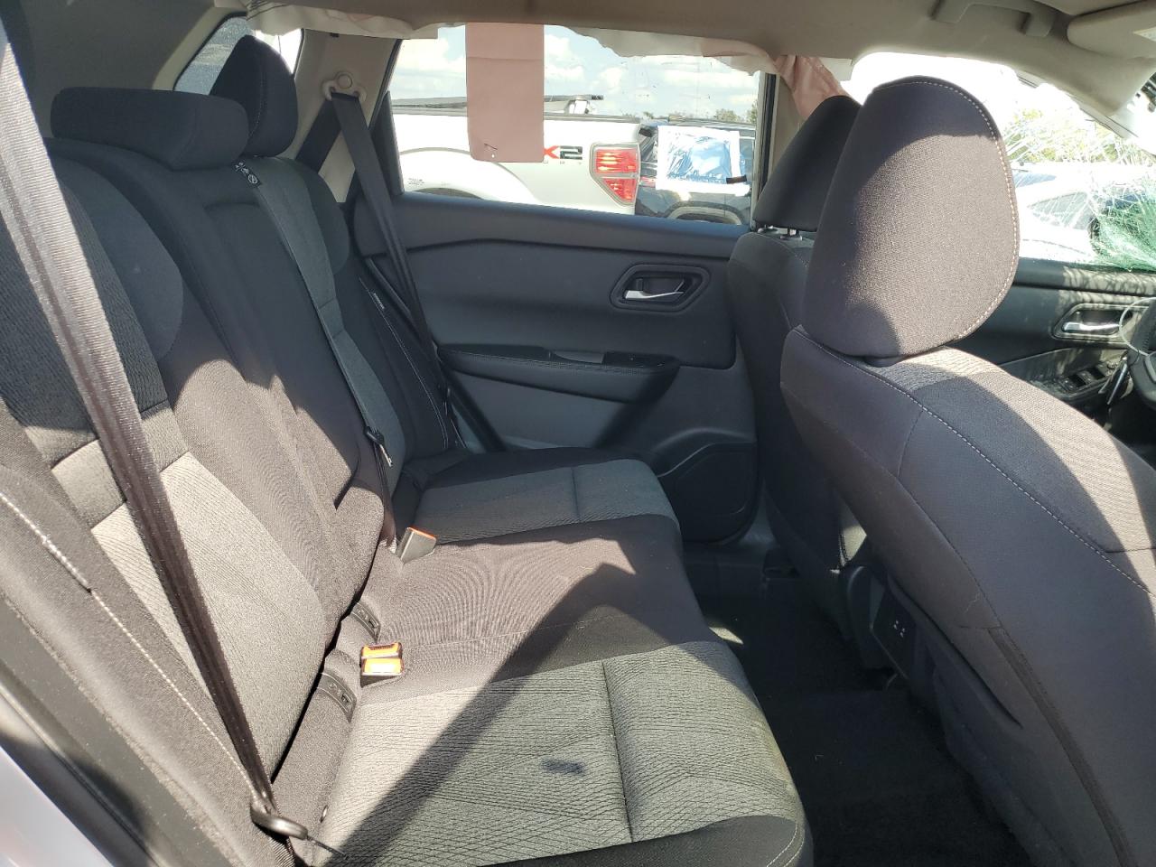 Nissan Rogue Sv Image 12