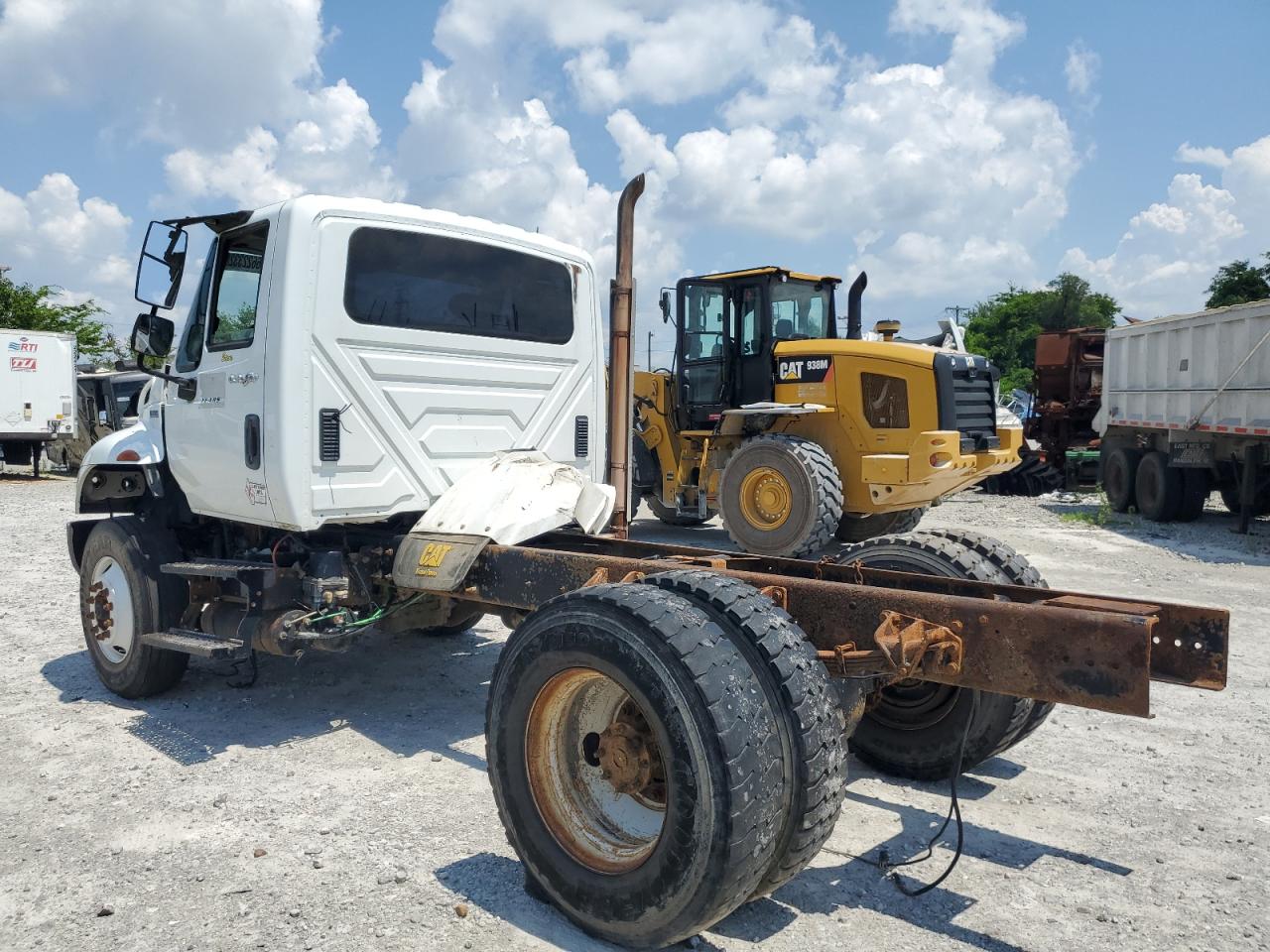 International 4000 Serie 4400 Image 2