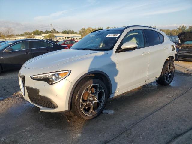  Salvage Alfa Romeo Stelvio