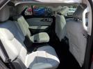 Ford Explorer Platinum Image 8