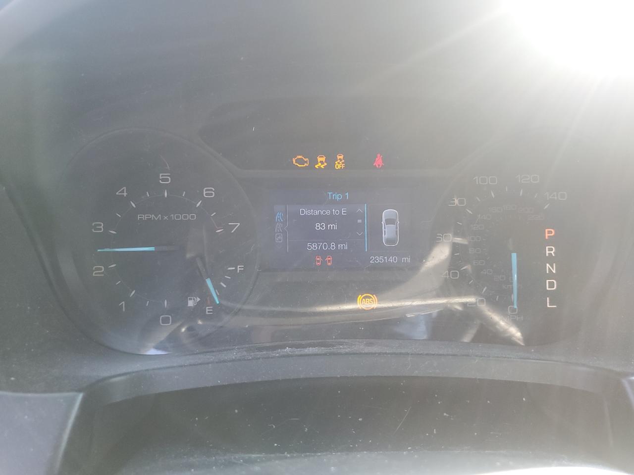 Ford Explorer Image 12