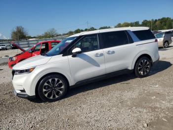 Salvage Kia Carnival