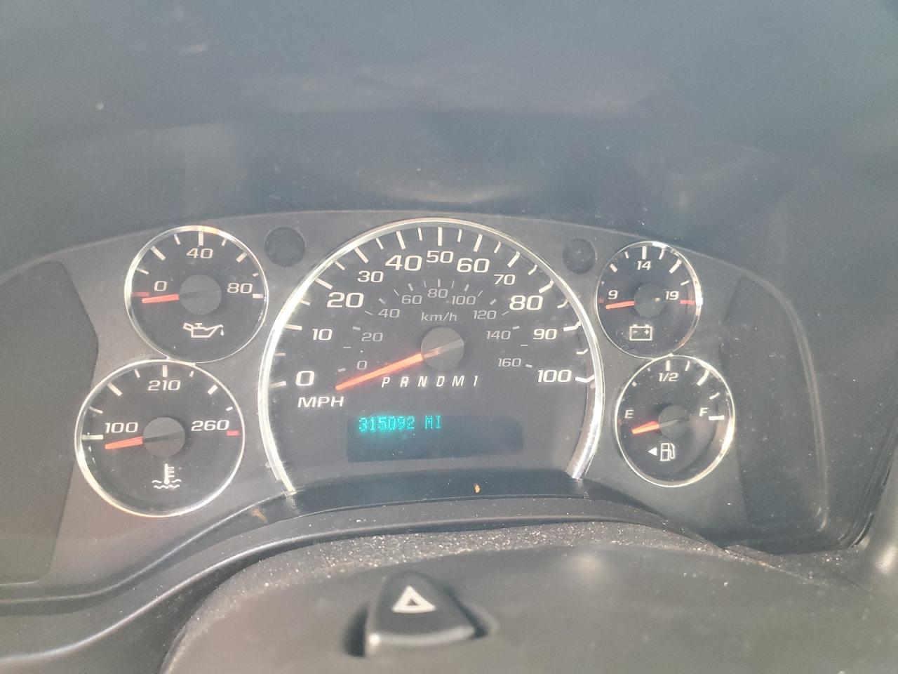 GMC Savana Cutaway G3500 Image 7