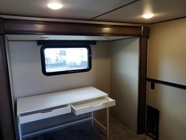 Grand Design Solitude Image 3