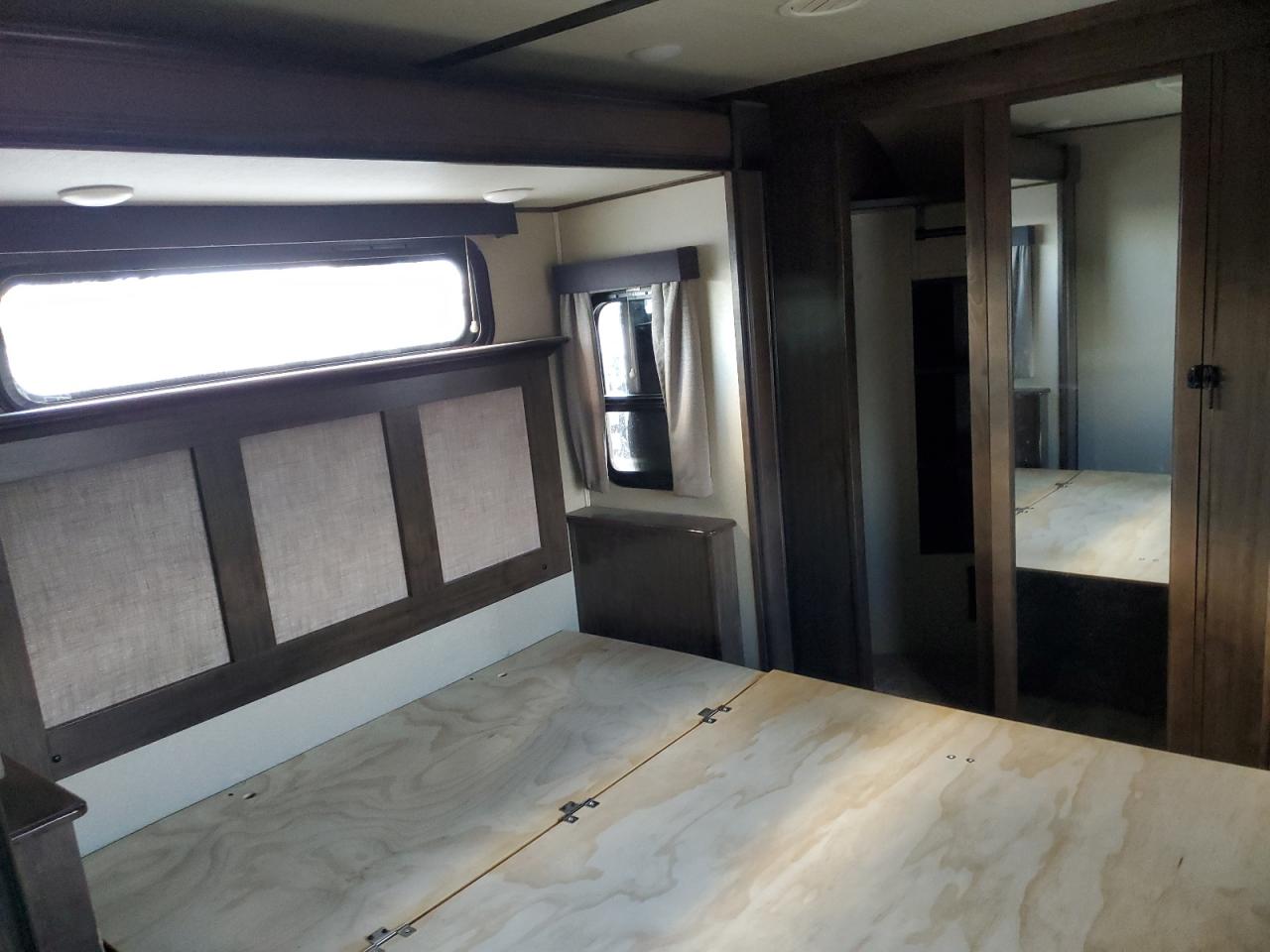 Grand Design Solitude Image 10