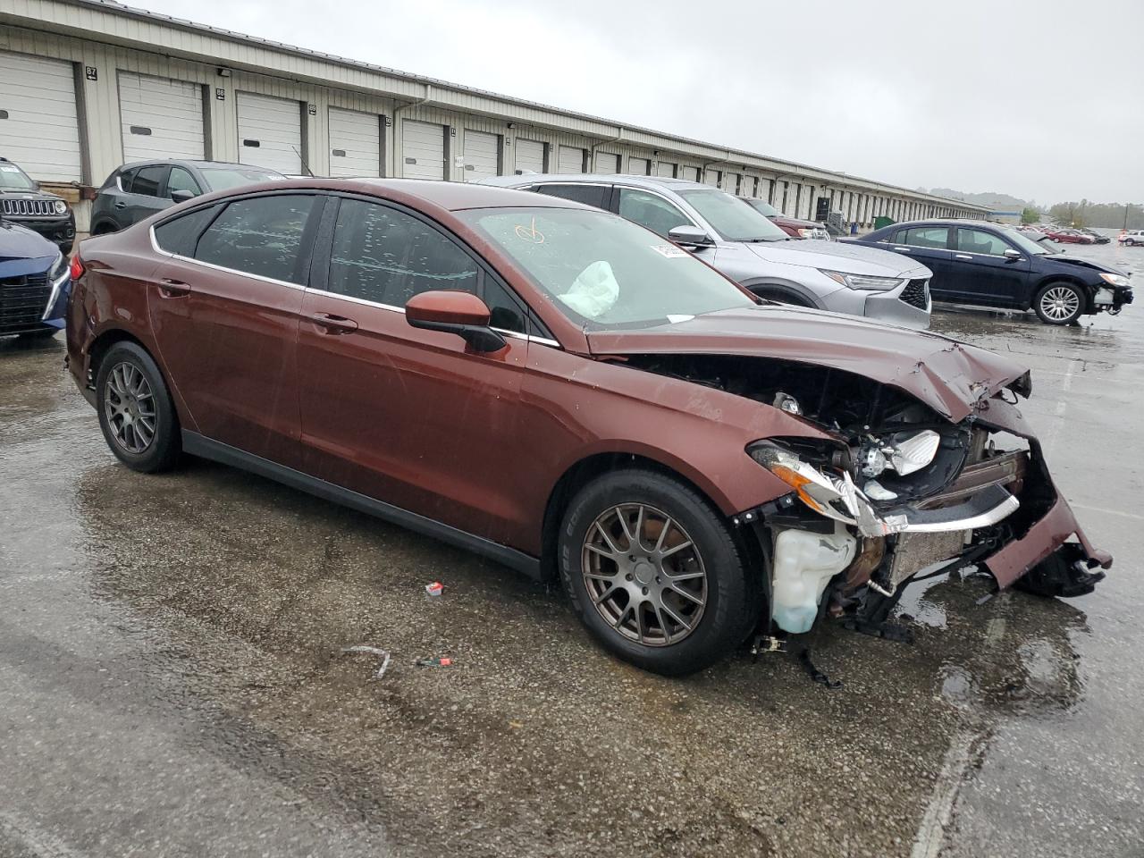 Ford Fusion S Image 4