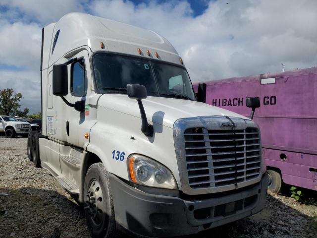  Salvage Freightliner Cascadia 1