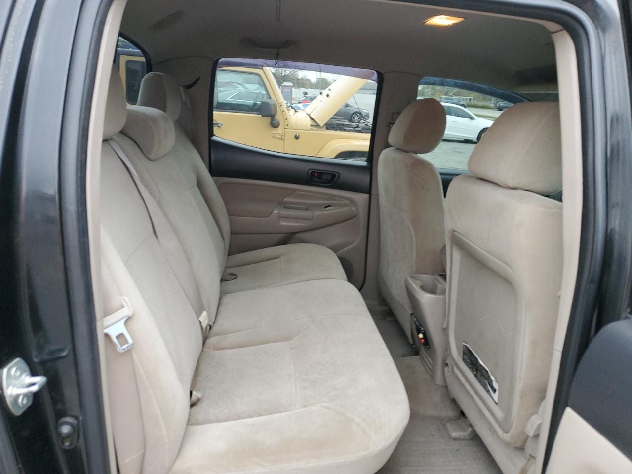 Toyota Tacoma Double Cab Prerunner Image 2