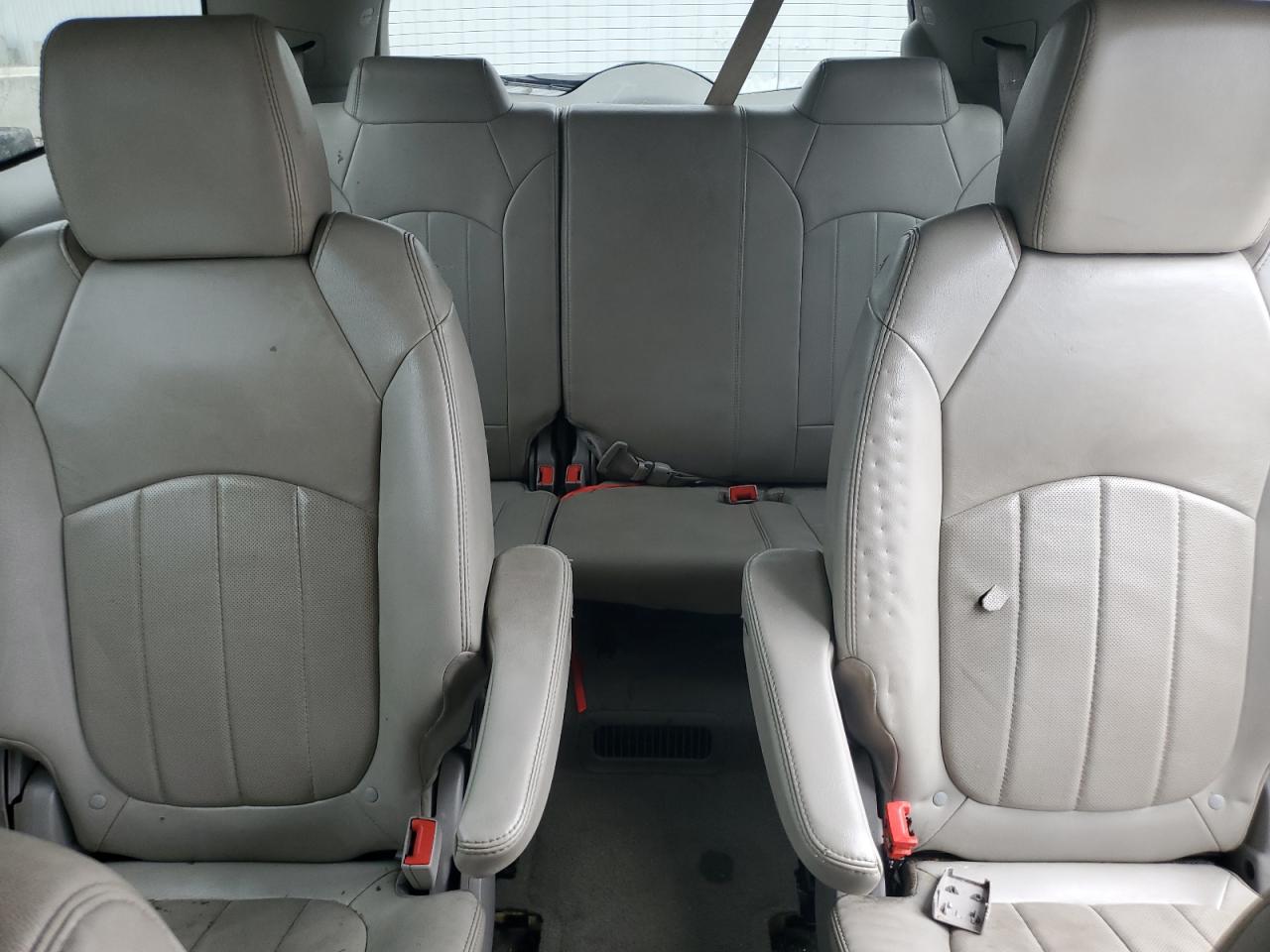 Buick Enclave Image 6