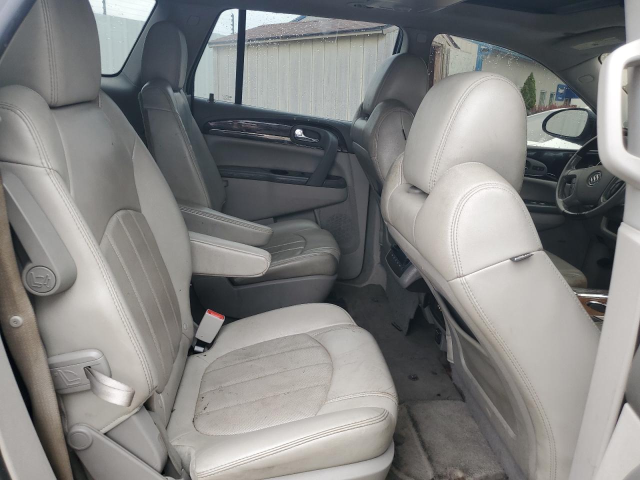Buick Enclave Image 5