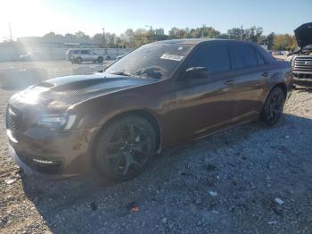  Salvage Chrysler 300