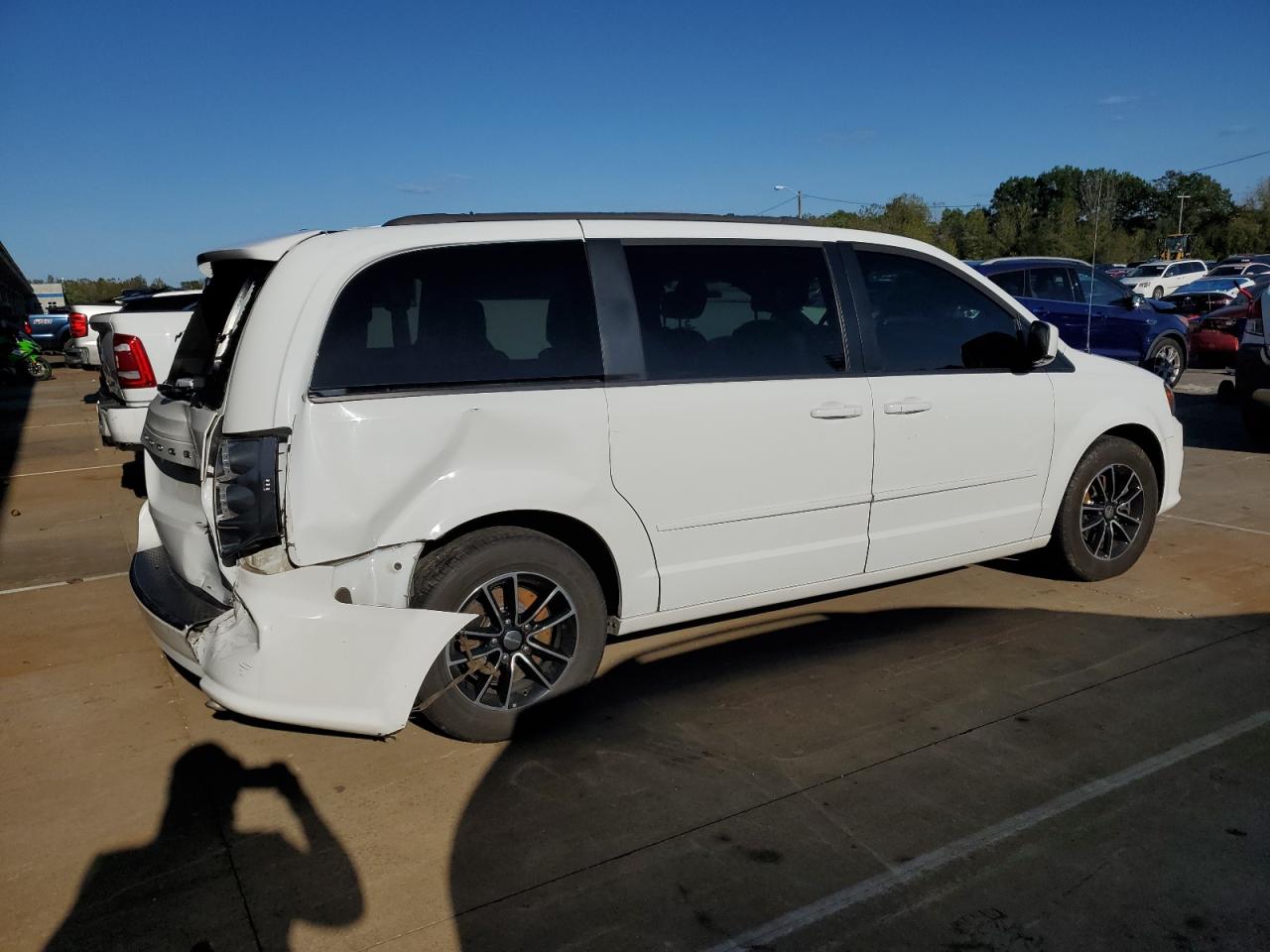 Dodge Caravan Gt Image 3