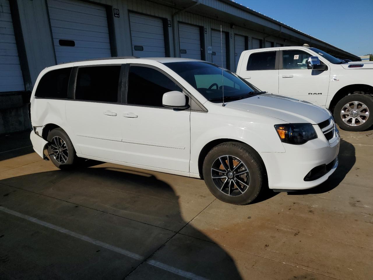 Dodge Caravan Gt Image 6