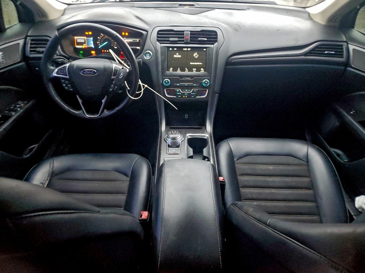 Ford Fusion Se Image 9