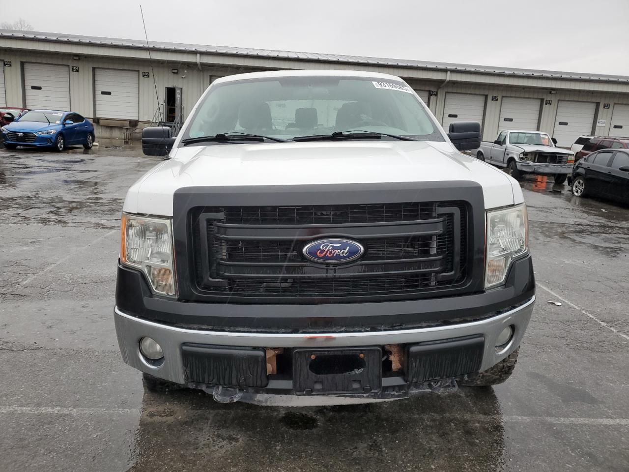 Ford F-150 Super Cab Image 6