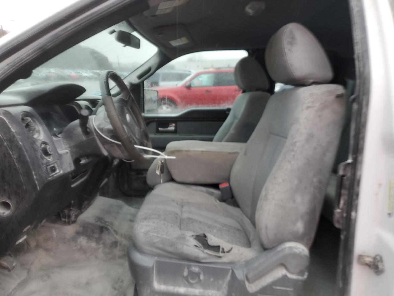 Ford F-150 Super Cab Image 3