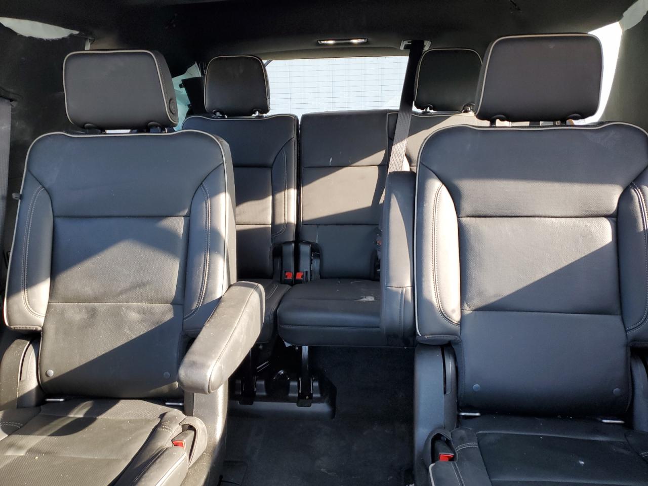 GMC Yukon Slt Image 3