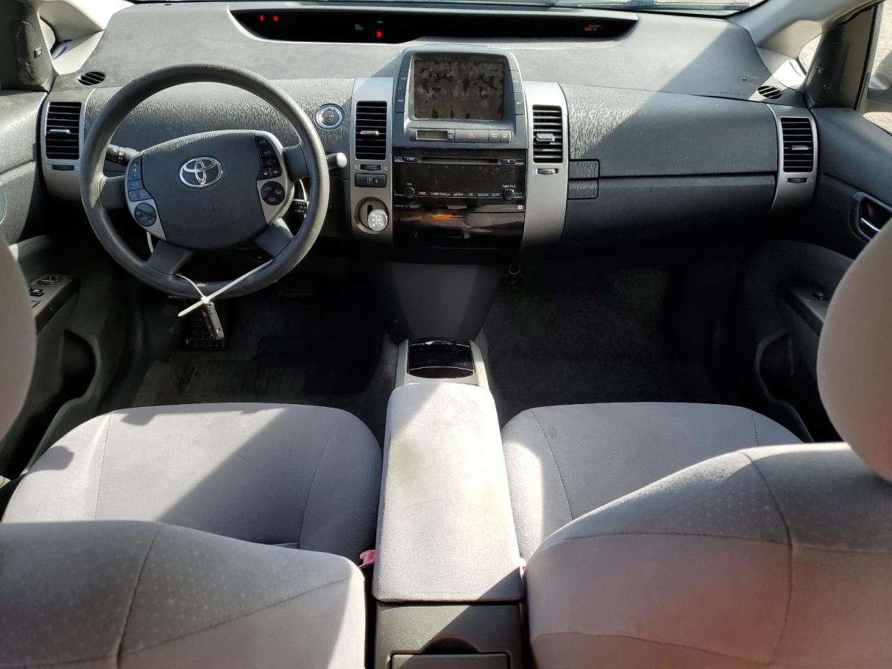 Toyota Prius Image 11