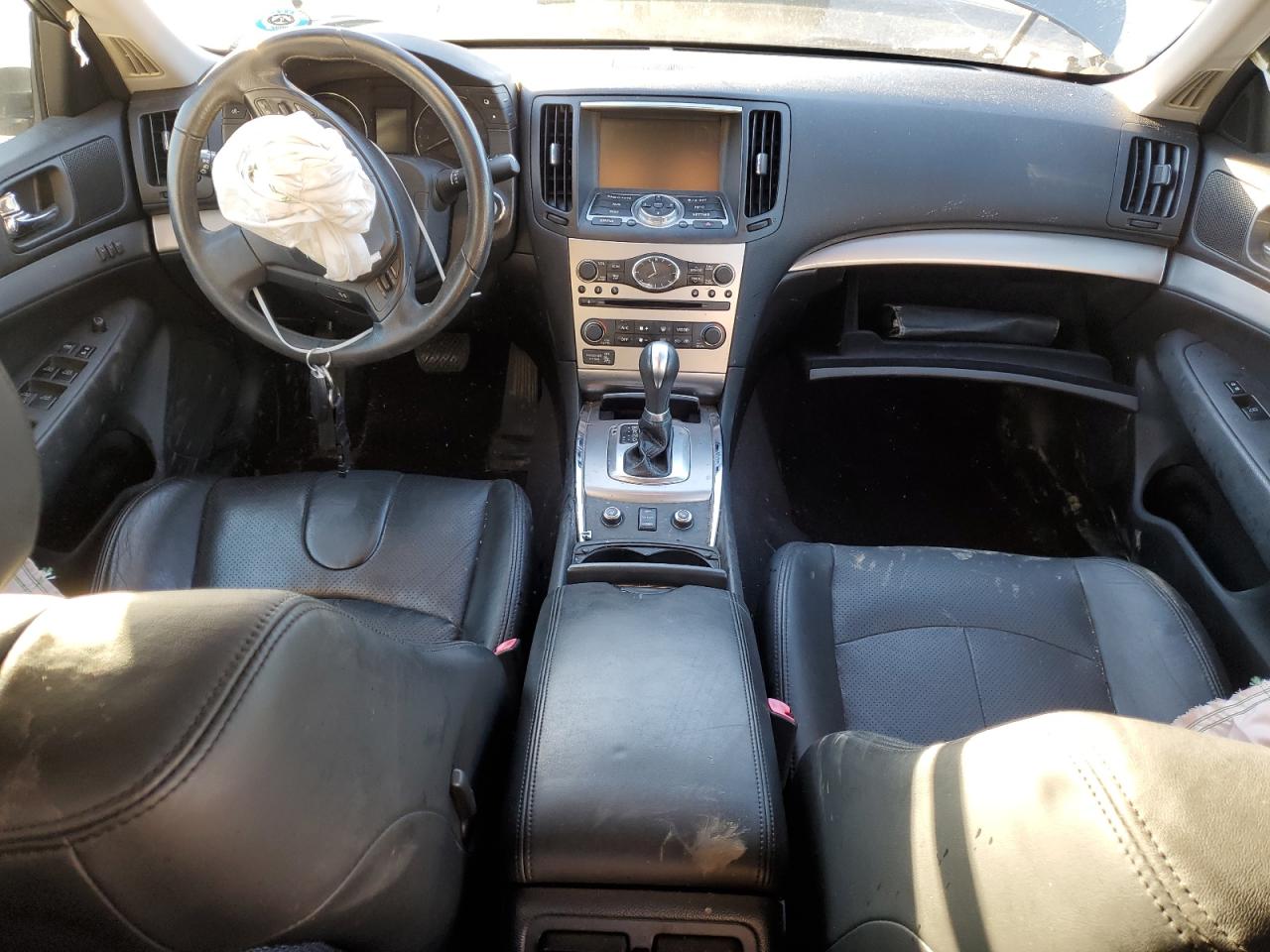 INFINITI G37 Image 11