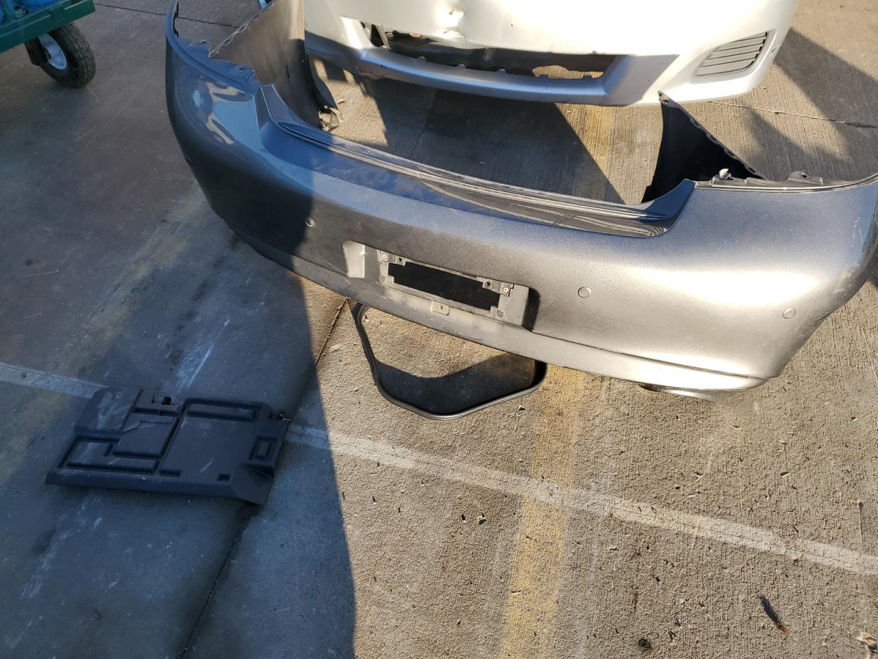 INFINITI G37 Image 12