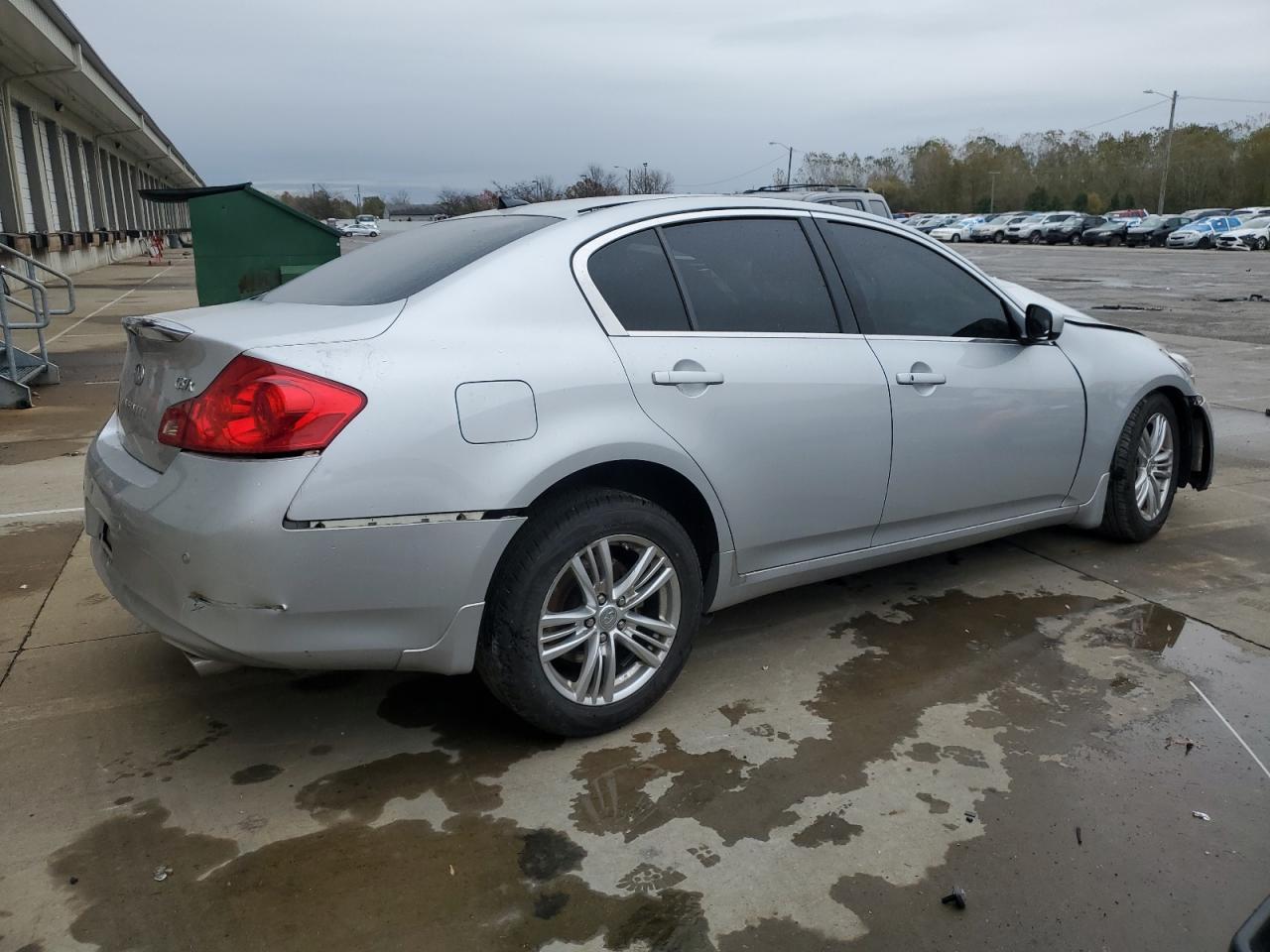 INFINITI G37 Image 12