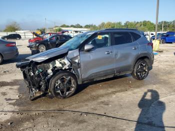  Salvage Kia Seltos