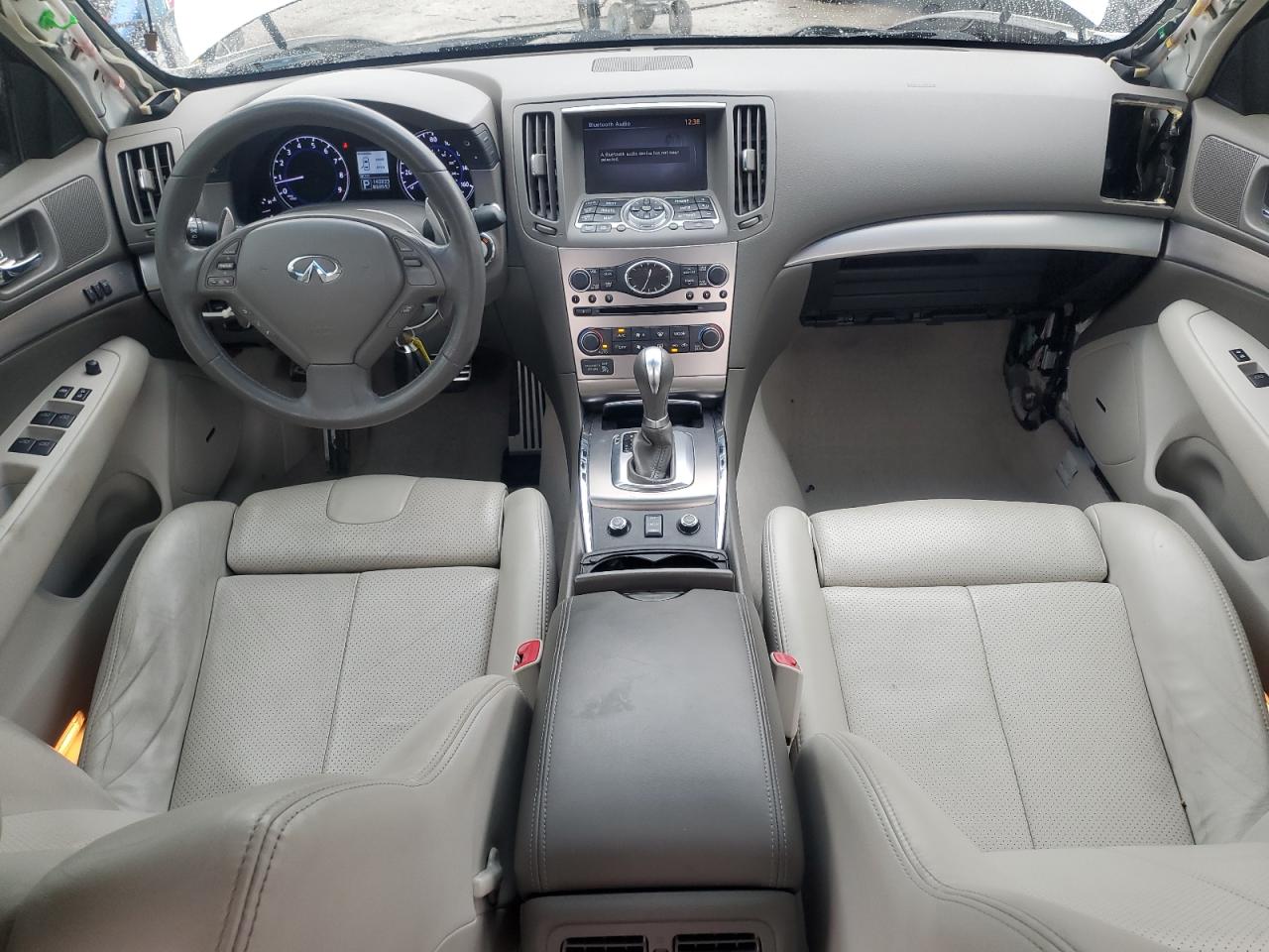 INFINITI G37 Image 3
