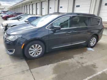  Salvage Chrysler Pacifica