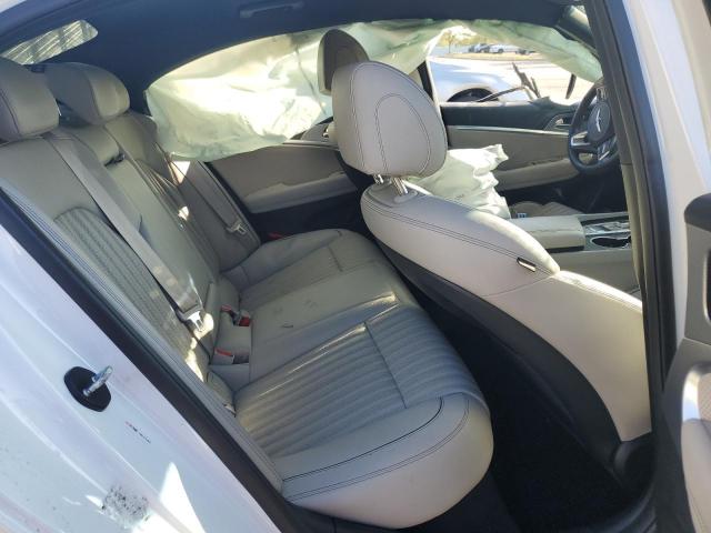 Genesis G70 Base Base Image 13